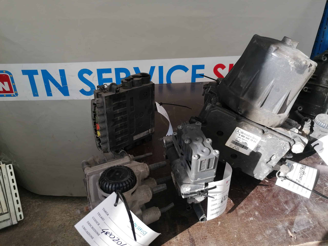 Valvole Pneumatiche - Brake valve for Truck: picture 3 Valvole Pneumatiche - Brake valve for Truck: picture 3