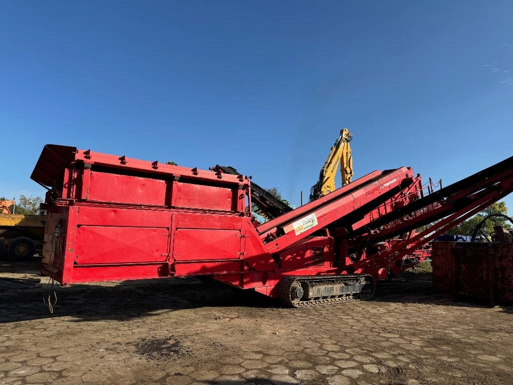 Terex Finlay 683 SUPERTRAK - Screener: picture 2 Terex Finlay 683 SUPERTRAK - Screener: picture 2