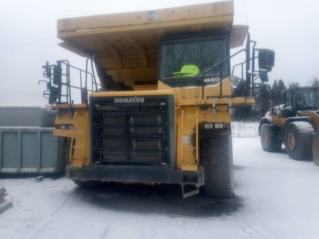 Komatsu HD605-7 - Rigid dumper/ Rock truck: picture 1 Komatsu HD605-7 - Rigid dumper/ Rock truck: picture 1