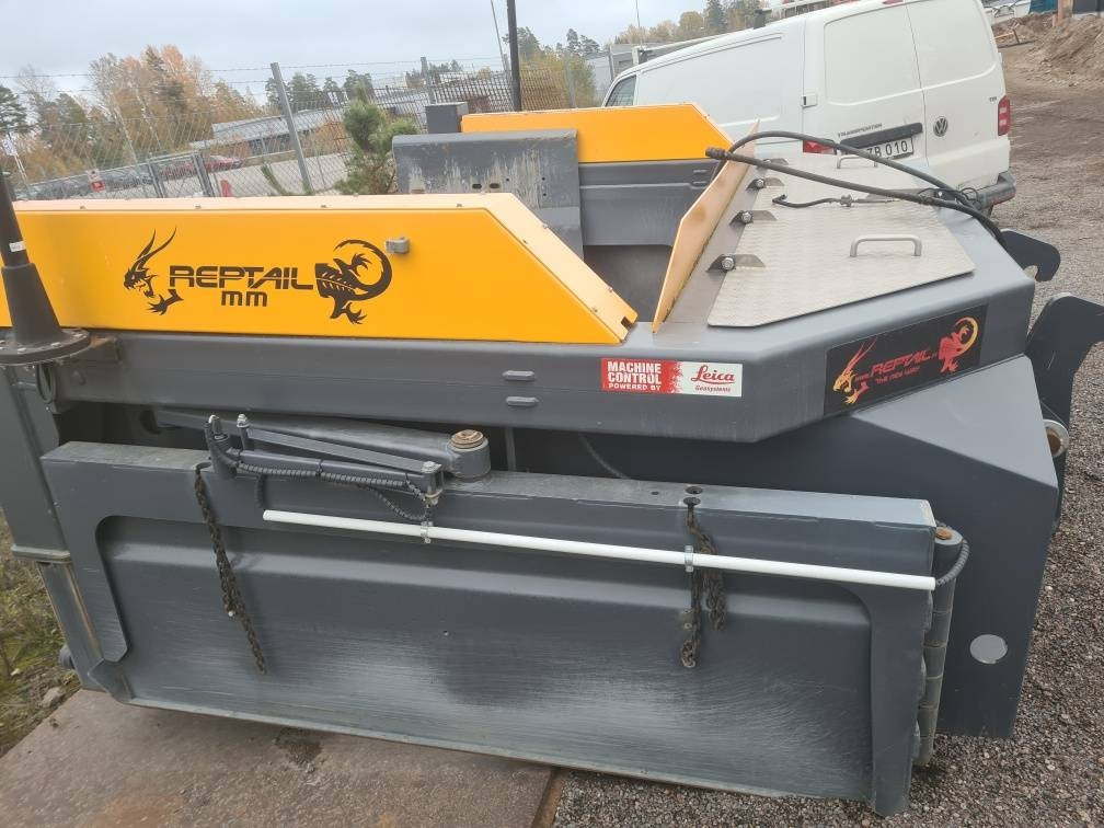 Reptail Like New MM - Grader: picture 1 Reptail Like New MM - Grader: picture 1