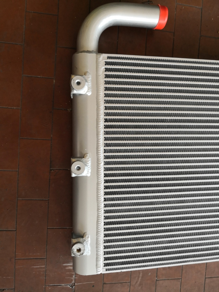 HITACHI ZX 160LC3 4668376 - Oil cooler for Crawler excavator: picture 2 HITACHI ZX 160LC3 4668376 - Oil cooler for Crawler excavator: picture 2