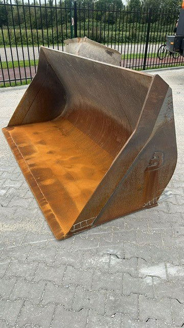 Volvo Graaf bak L60 L70 L90 L110 - Loader bucket: picture 1 Volvo Graaf bak L60 L70 L90 L110 - Loader bucket: picture 1