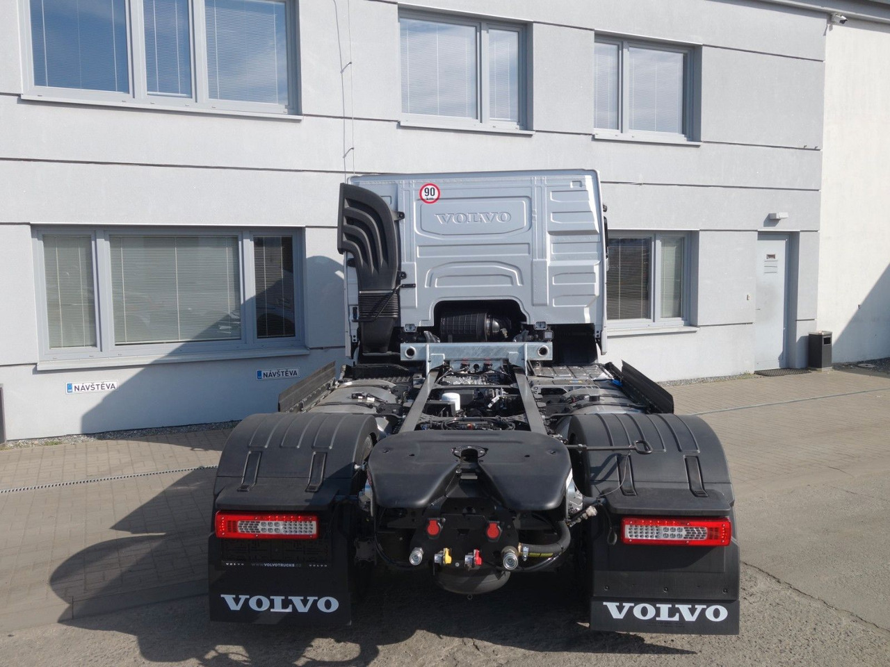 Volvo FM 13, 460 PS, Retarder , fur Euro Lohr Volvo FM 13, 460 PS, Retarder , fur Euro Lohr - Tractor unit: picture 5 Volvo FM 13, 460 PS, Retarder , fur Euro Lohr Volvo FM 13, 460 PS, Retarder , fur Euro Lohr - Tractor unit: picture 5