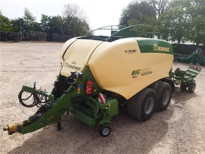 Krone Big Pack 1290 HDP II XC m. Balecollect 1230 - Square baler: picture 1 Krone Big Pack 1290 HDP II XC m. Balecollect 1230 - Square baler: picture 1