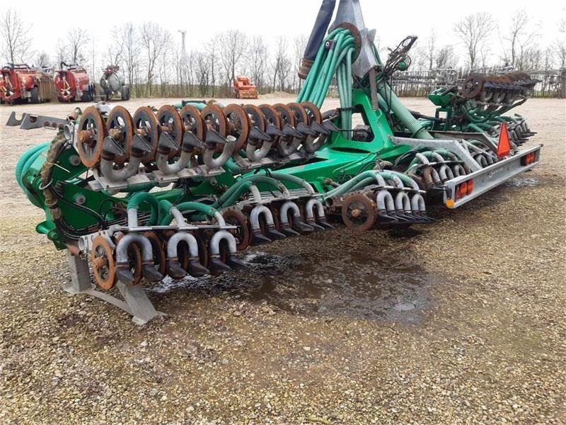 Samson SP 12 Dobbelt skærsnedfælder - Slurry injector: picture 1 Samson SP 12 Dobbelt skærsnedfælder - Slurry injector: picture 1