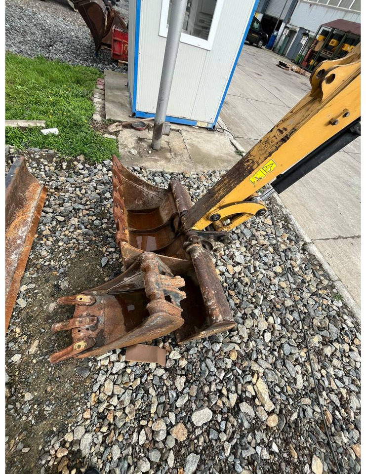 CAT 305.5E2CR - Crawler excavator: picture 3 CAT 305.5E2CR - Crawler excavator: picture 3