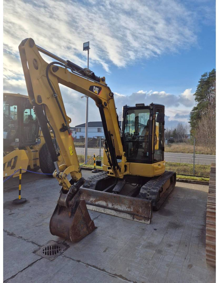 CAT 305.5E2CR - Crawler excavator: picture 1 CAT 305.5E2CR - Crawler excavator: picture 1