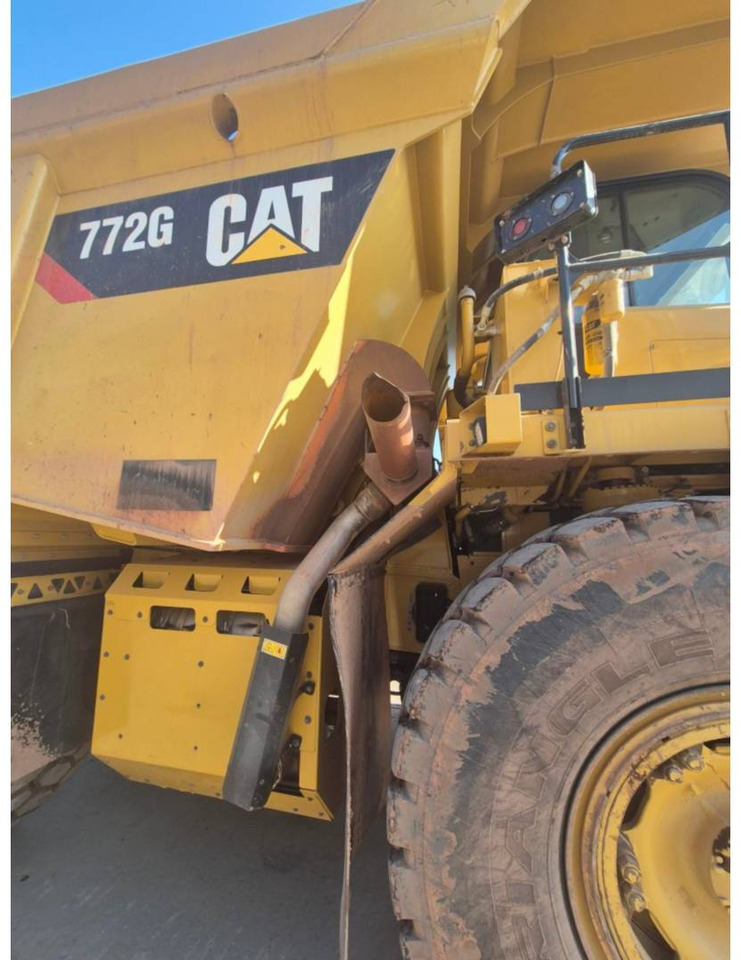 Rigid dumper/ Rock truck CAT 772G: picture 13