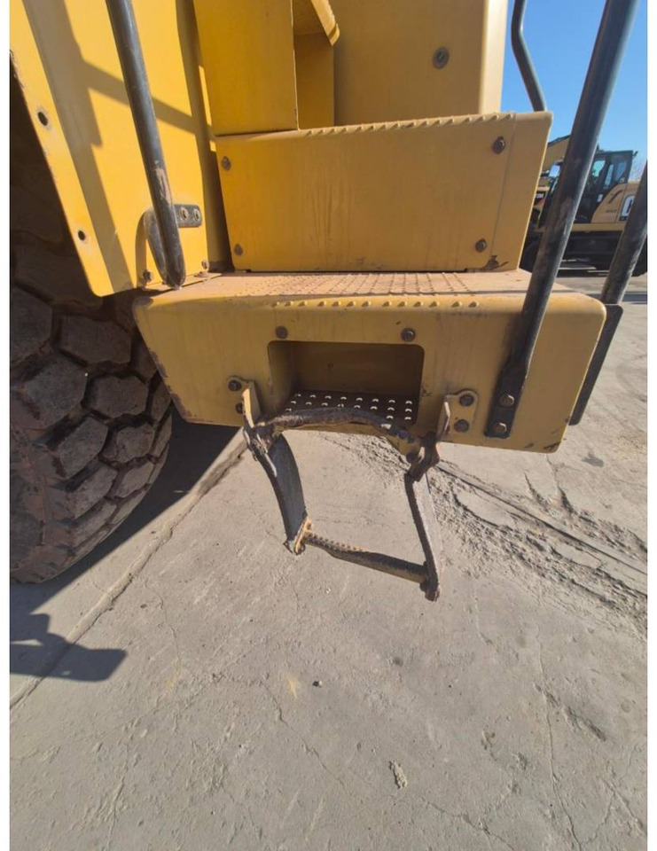 Rigid dumper/ Rock truck CAT 772G: picture 15