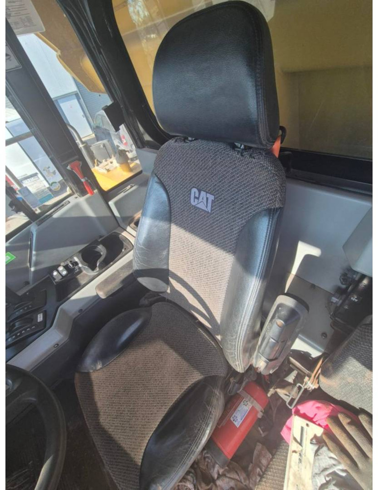 Rigid dumper/ Rock truck CAT 772G: picture 7