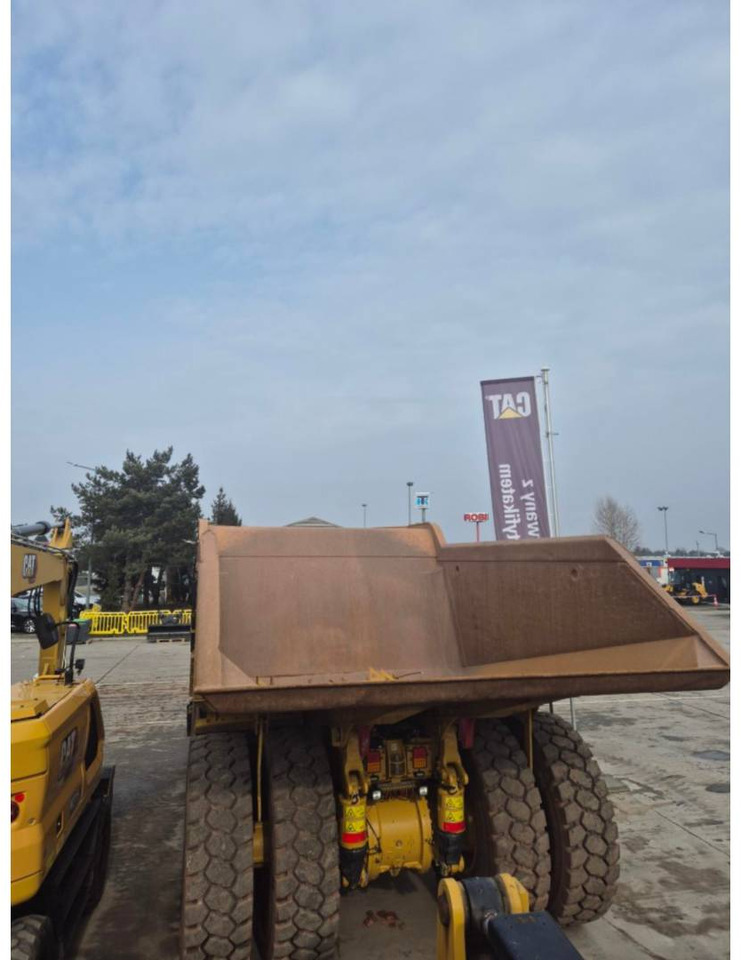 Rigid dumper/ Rock truck CAT 772G: picture 28