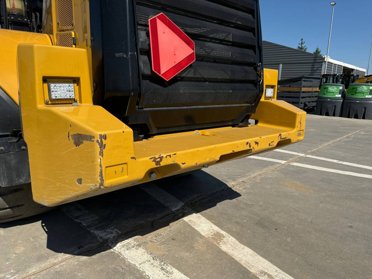 Wheel loader CAT 962M: picture 11