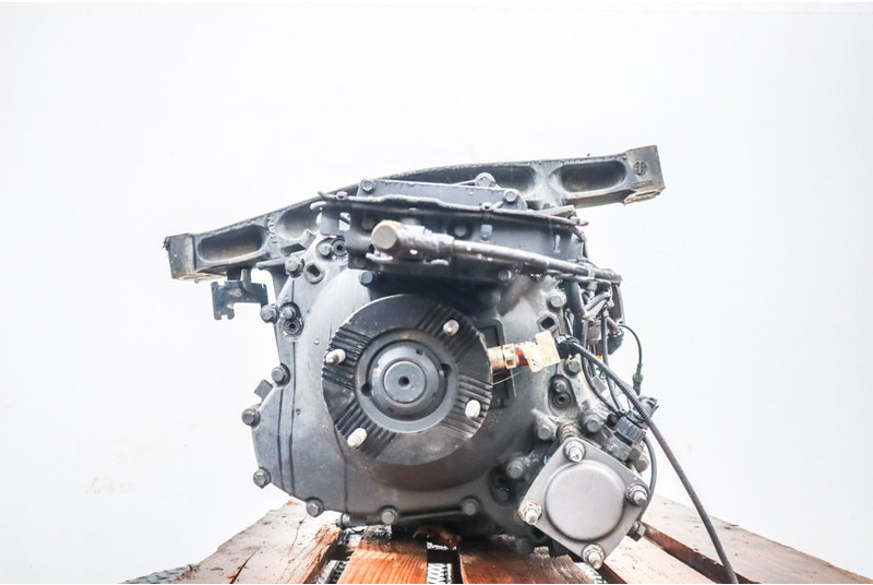 MAN 12+2GZ 2700DD 81.32004-6484 - Gearbox for Truck: picture 4 MAN 12+2GZ 2700DD 81.32004-6484 - Gearbox for Truck: picture 4