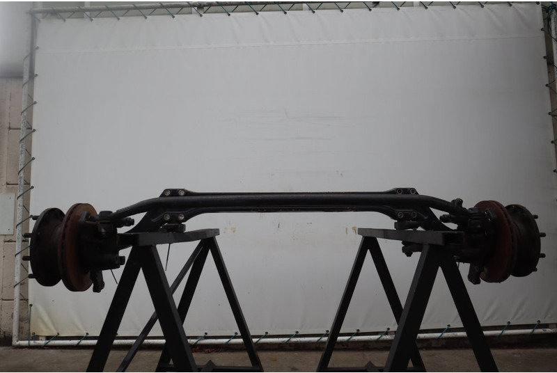 MAN VOK-08-44 81.44001-7462 - Front axle for Truck: picture 1 MAN VOK-08-44 81.44001-7462 - Front axle for Truck: picture 1