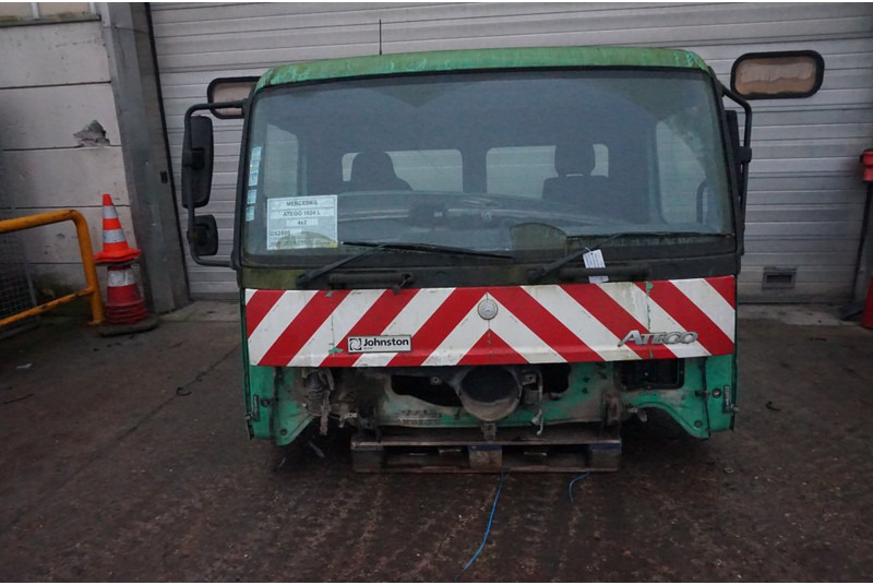 Mercedes-Benz ATEGO F07 KORT RECHTS STUUR 972 890 25 200671 - Cab and interior for Truck: picture 1 Mercedes-Benz ATEGO F07 KORT RECHTS STUUR 972 890 25 200671 - Cab and interior for Truck: picture 1