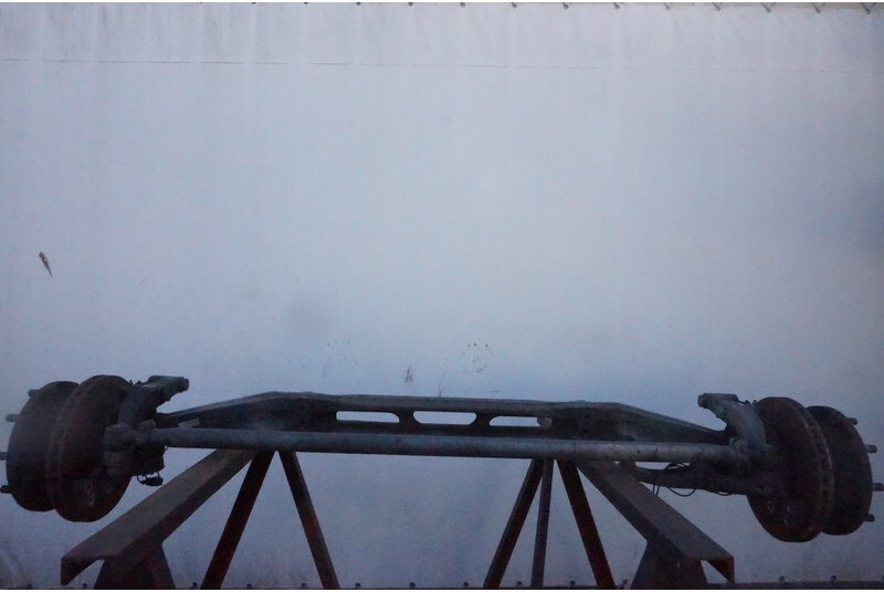 Mercedes-Benz F-8/C22.5 - Front axle for Truck: picture 1 Mercedes-Benz F-8/C22.5 - Front axle for Truck: picture 1