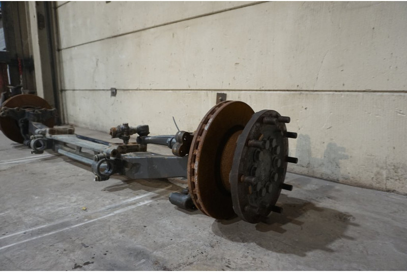 Mercedes-Benz F-8/C22.5 RECHT - Front axle for Truck: picture 2 Mercedes-Benz F-8/C22.5 RECHT - Front axle for Truck: picture 2