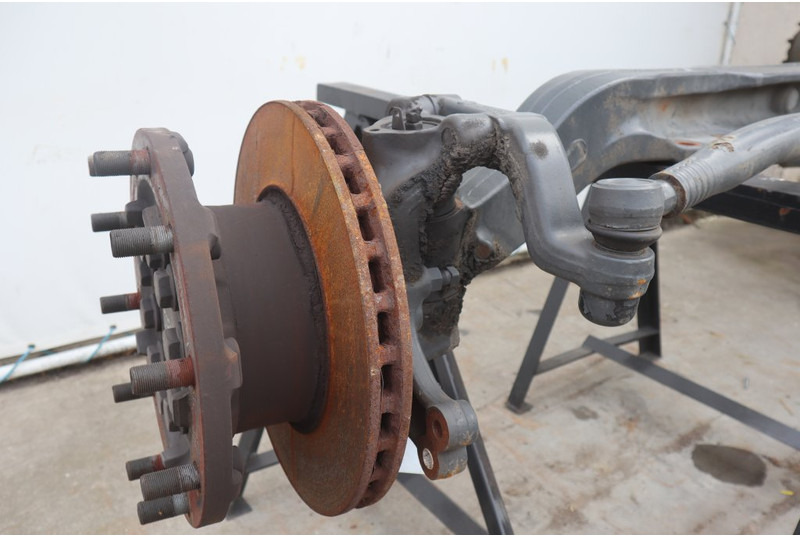 Mercedes-Benz F-8A/C22.5 - Front axle for Truck: picture 2 Mercedes-Benz F-8A/C22.5 - Front axle for Truck: picture 2