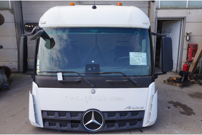Mercedes-Benz L-STREAMSPACE 2.3MM 320 TUNNEL - Cab and interior for Truck: picture 1 Mercedes-Benz L-STREAMSPACE 2.3MM 320 TUNNEL - Cab and interior for Truck: picture 1