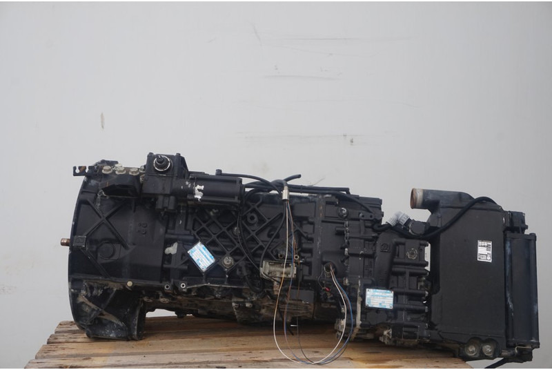 ZF 16S151OD+INT F2000 81.32003-6402 - Gearbox for Truck: picture 1 ZF 16S151OD+INT F2000 81.32003-6402 - Gearbox for Truck: picture 1
