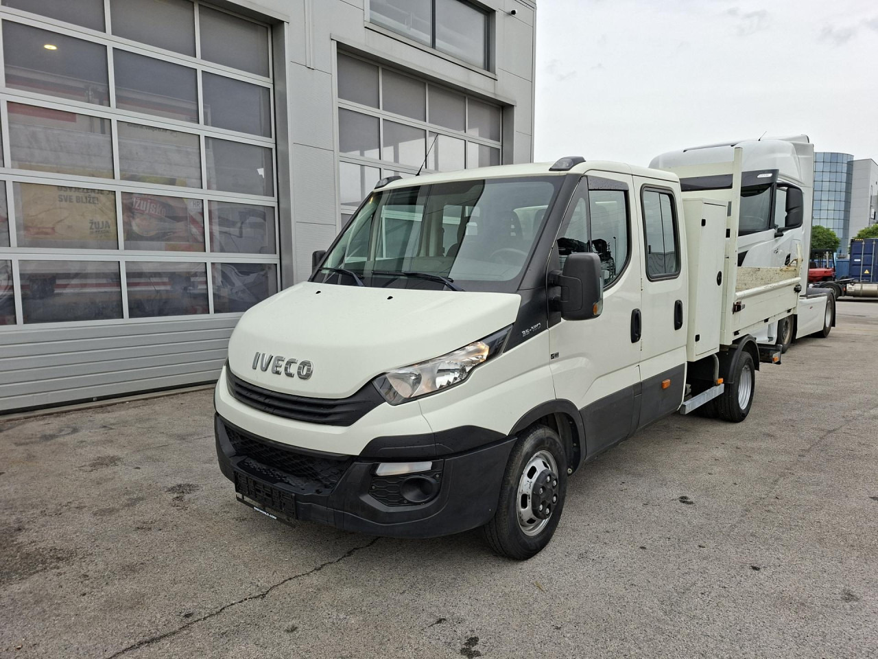 IVECO Daily 35C12D - Tipper van, Combi van: picture 1 IVECO Daily 35C12D - Tipper van, Combi van: picture 1