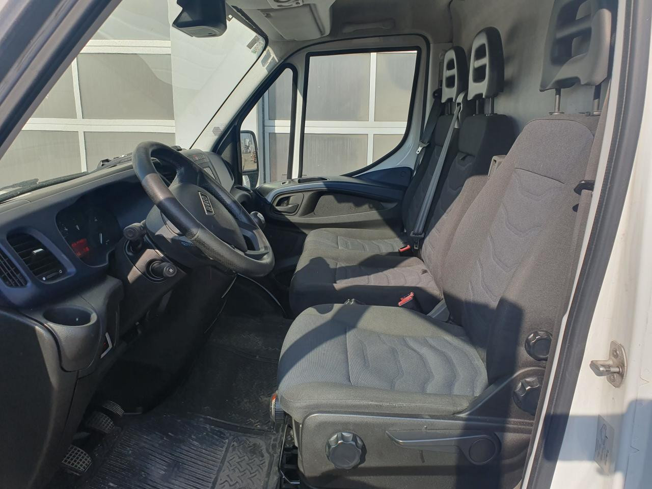 Leasing of IVECO Daily 35S16V IVECO Daily 35S16V: picture 7