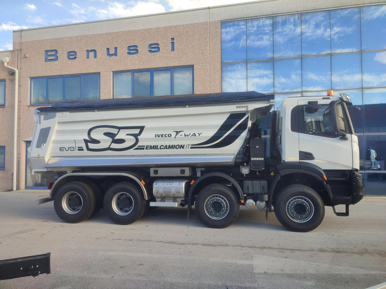 IVECO T-Way AD410T50 - Tipper: picture 5 IVECO T-Way AD410T50 - Tipper: picture 5