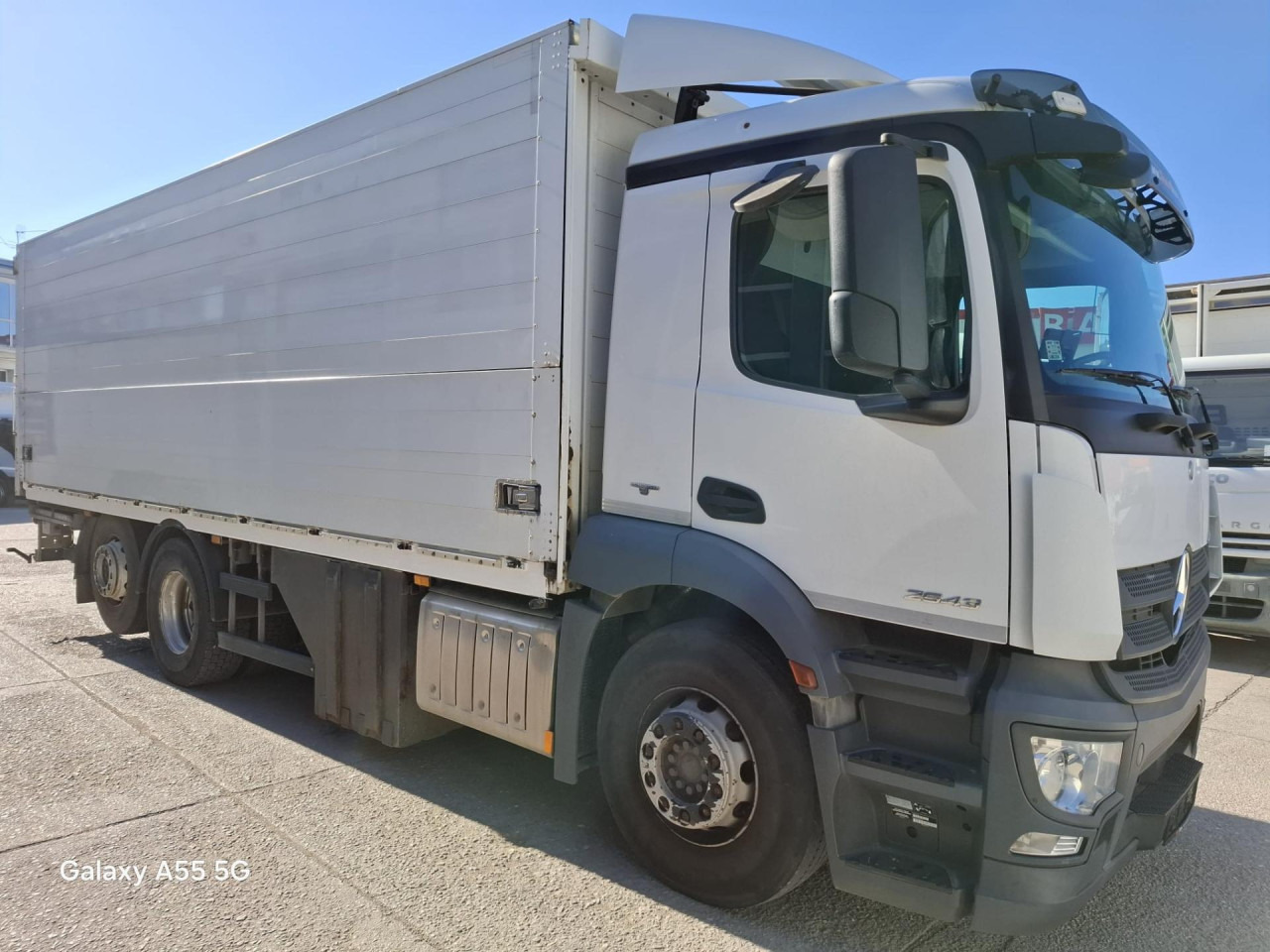 MERCEDES-BENZ Antos 2543L - Box truck: picture 4 MERCEDES-BENZ Antos 2543L - Box truck: picture 4
