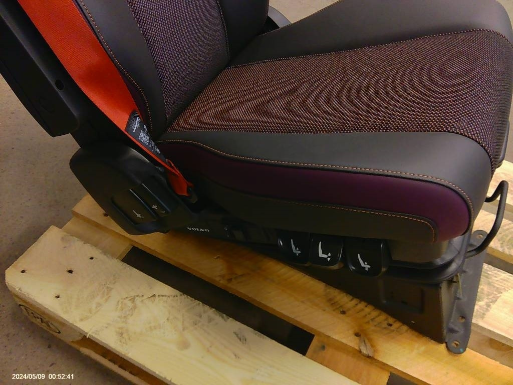 Volvo FM förarstol, 23766422 - Cab for Truck: picture 5 Volvo FM förarstol, 23766422 - Cab for Truck: picture 5