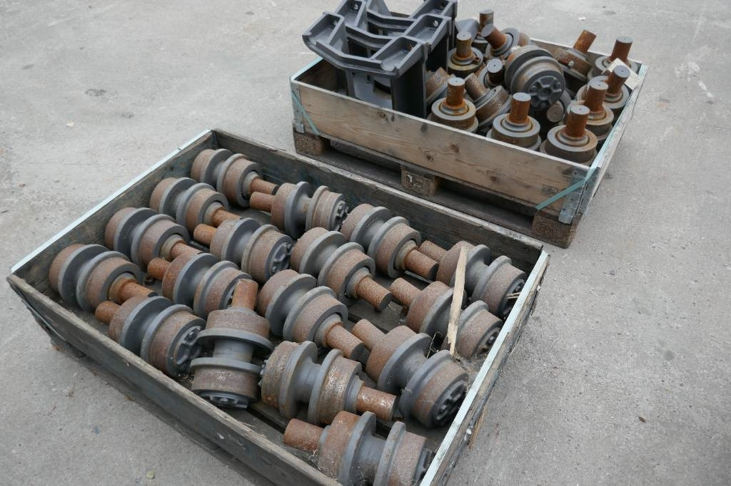 Volvo Löphjul, 118100020 - Track for Construction machinery: picture 2 Volvo Löphjul, 118100020 - Track for Construction machinery: picture 2