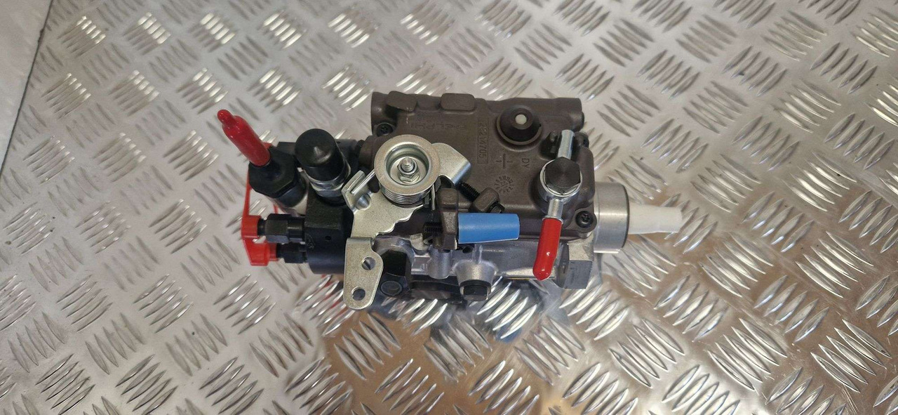 320/06927 12V injection pump 9323A252G Delphi - Engine and parts for Construction machinery: picture 3 320/06927 12V injection pump 9323A252G Delphi - Engine and parts for Construction machinery: picture 3