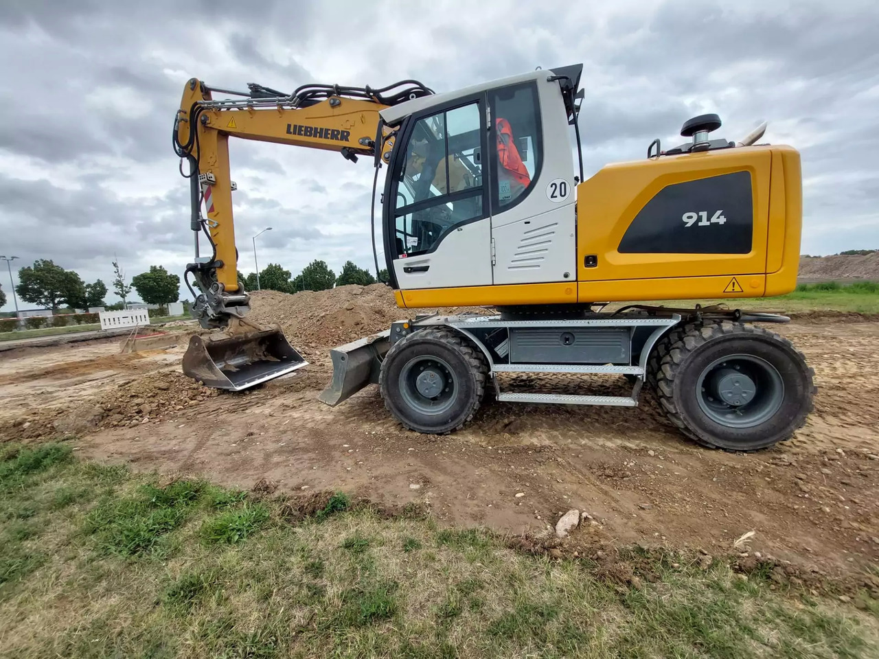 2023 Liebherr A 914 Litronic G6.0-D - Wheel excavator: picture 1 2023 Liebherr A 914 Litronic G6.0-D - Wheel excavator: picture 1