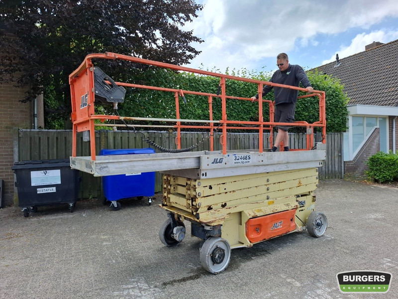 Scissor lift JLG 3246ES: picture 15