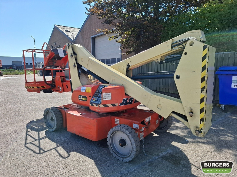 JLG N35E - Articulated boom: picture 4 JLG N35E - Articulated boom: picture 4