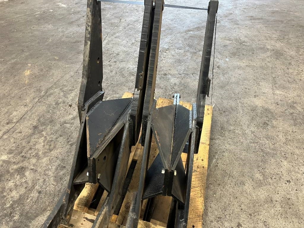 Trima Lastarfäste till Ursus Zetor - Attachment for Construction machinery: picture 4 Trima Lastarfäste till Ursus Zetor - Attachment for Construction machinery: picture 4