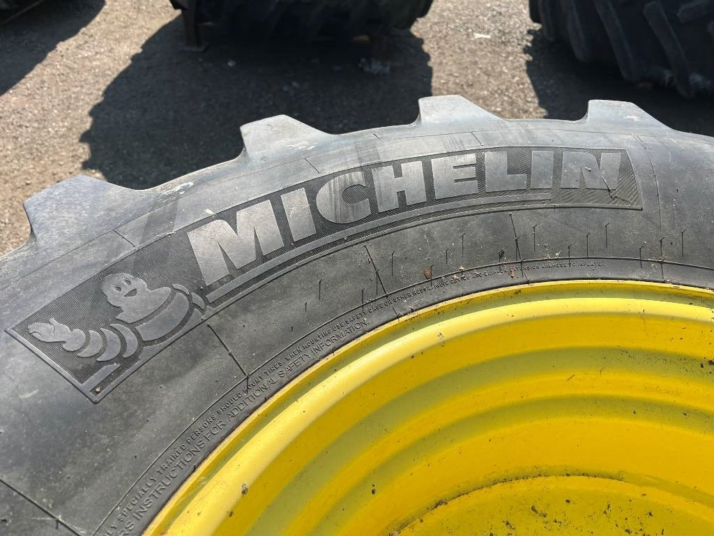 Michelin 540/65R30 till John Deere 7430  - Tire for Agricultural machinery: picture 5 Michelin 540/65R30 till John Deere 7430  - Tire for Agricultural machinery: picture 5