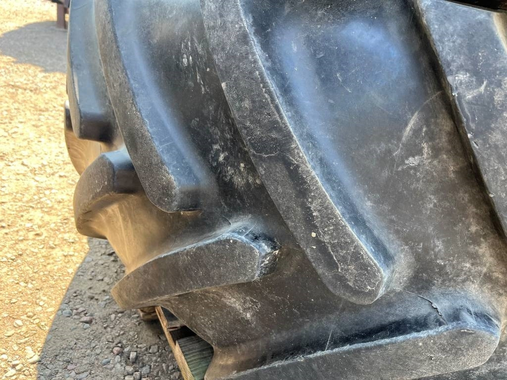 Michelin 540/65R30 till John Deere 7430  - Tire for Agricultural machinery: picture 3 Michelin 540/65R30 till John Deere 7430  - Tire for Agricultural machinery: picture 3
