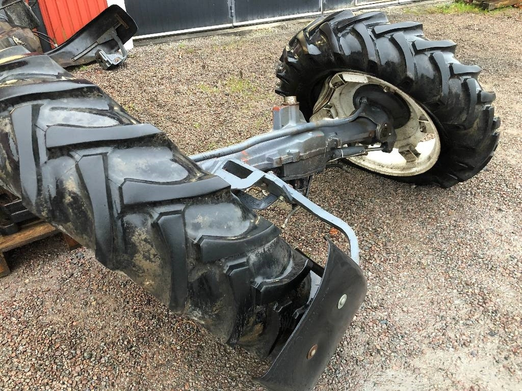 New Holland TS 110 Dismantled: only spare parts - Farm tractor: picture 5 New Holland TS 110 Dismantled: only spare parts - Farm tractor: picture 5
