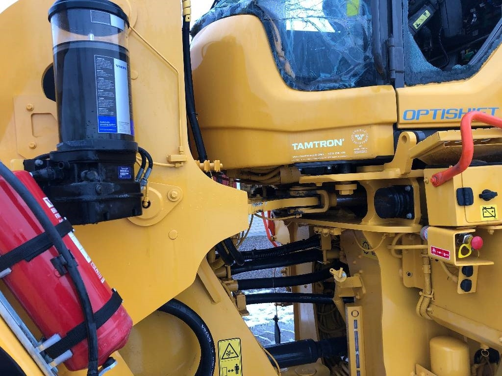 Volvo L 150 H Dismantled: only spare parts - Wheel loader: picture 3 Volvo L 150 H Dismantled: only spare parts - Wheel loader: picture 3