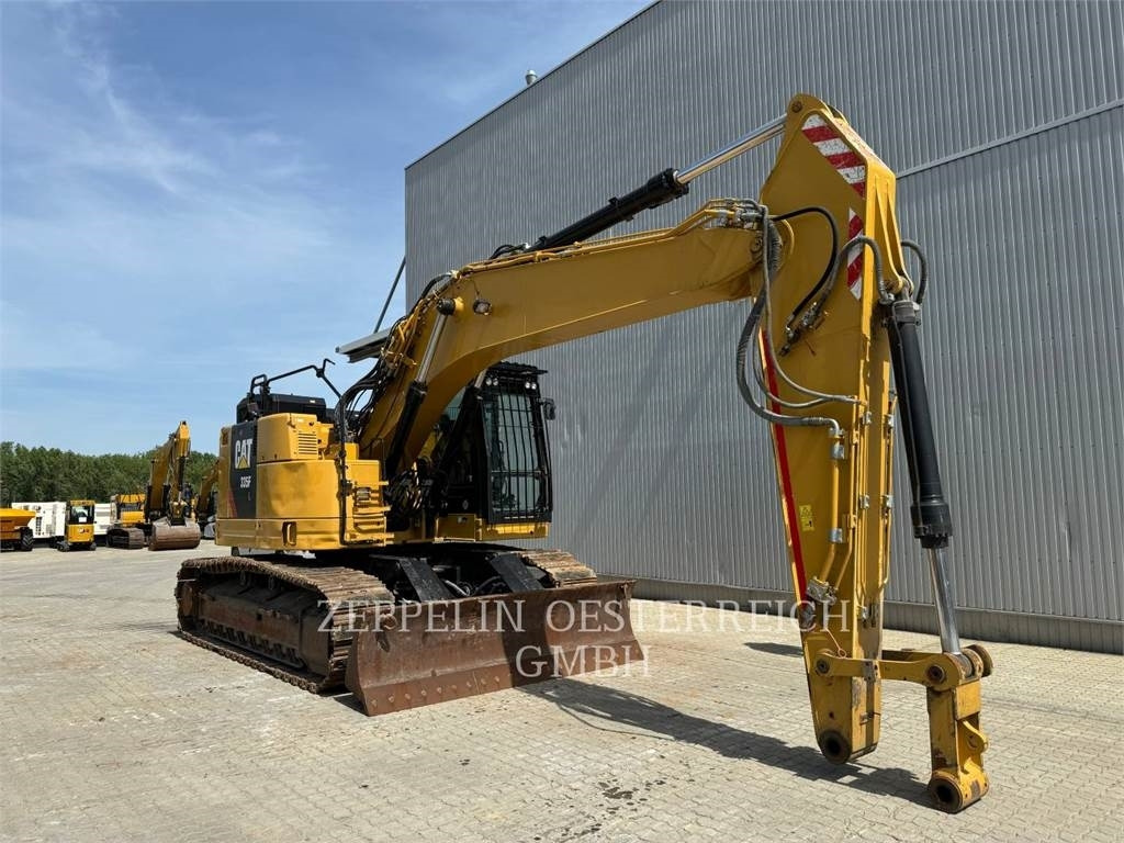 CAT 335FLCR - Crawler excavator: picture 2 CAT 335FLCR - Crawler excavator: picture 2