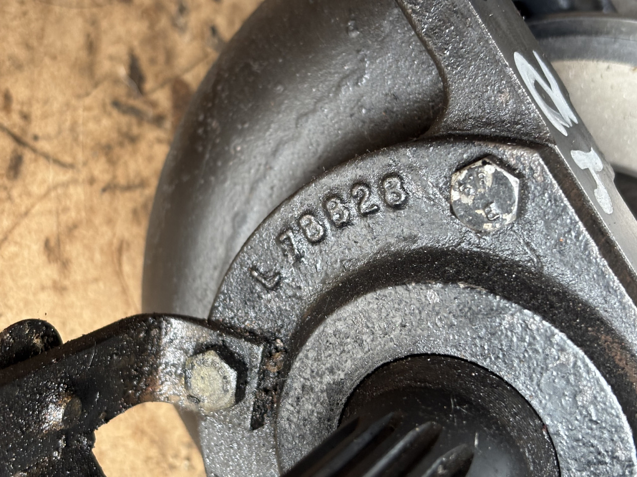 Drive shaft for Agricultural machinery John Deere 6110, 6000, 6010 Przystawka Przedniego Napędu L76149 L101047: picture 7 Drive shaft for Agricultural machinery John Deere 6110, 6000, 6010 Przystawka Przedniego Napędu L76149 L101047: picture 7