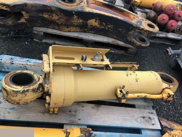 Hydraulic cylinder for Construction machinery Liebherr L564 - Siłownik Wychyłu: picture 6 Hydraulic cylinder for Construction machinery Liebherr L564 - Siłownik Wychyłu: picture 6