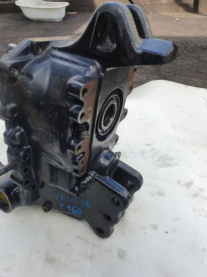 Steering knuckle for Agricultural machinery Valtra T190  - Zwolnica - Zwrotnica - Półoś - Skrzynia - Silnik - Siłowniki - Tylny WOM: picture 9