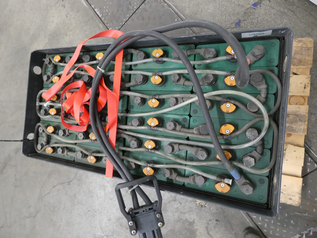 AVB Battery 3EPZS345 - Battery for Material handling equipment: picture 4 AVB Battery 3EPZS345 - Battery for Material handling equipment: picture 4