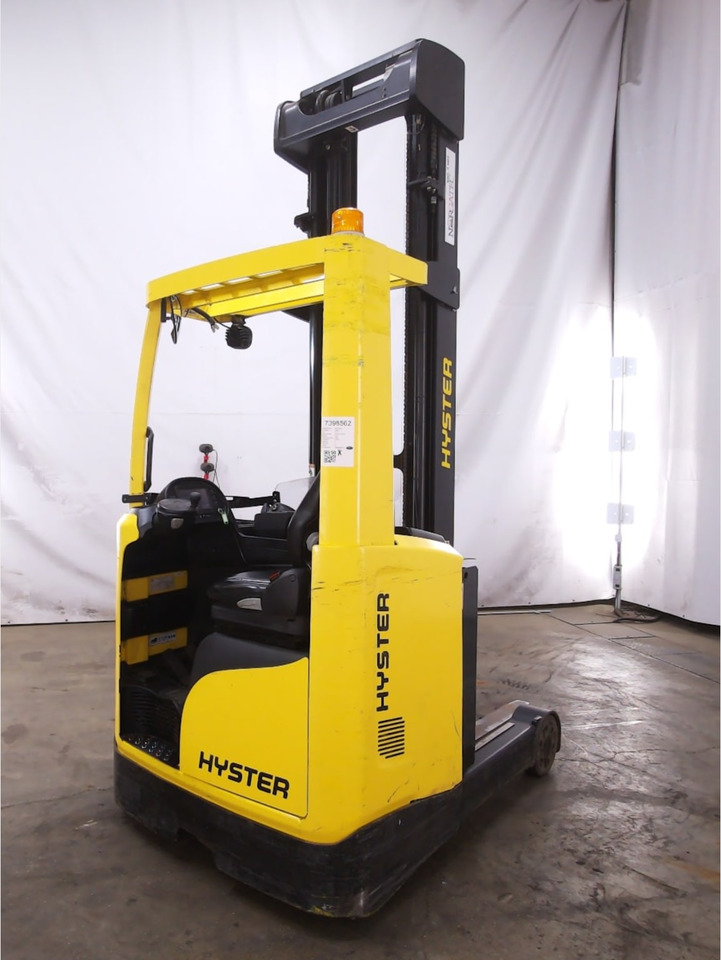 Hyster R1.6 - Reach truck: picture 3 Hyster R1.6 - Reach truck: picture 3
