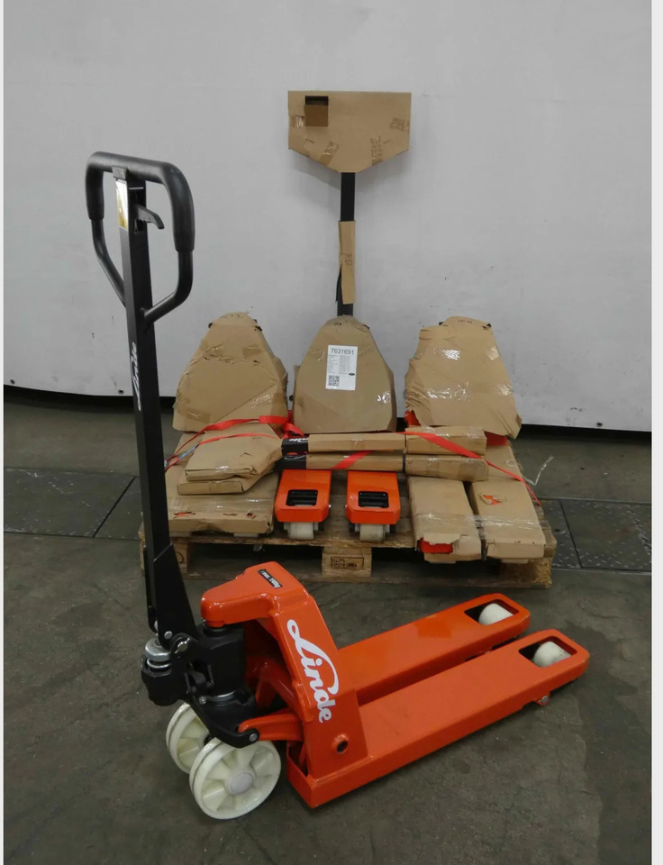 Linde 3x HPTM15Low/350mm - Pallet truck: picture 2 Linde 3x HPTM15Low/350mm - Pallet truck: picture 2