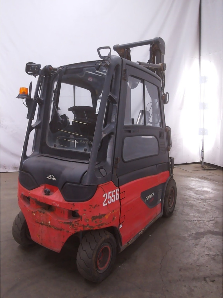 Linde E25L-01 - Electric forklift: picture 2 Linde E25L-01 - Electric forklift: picture 2