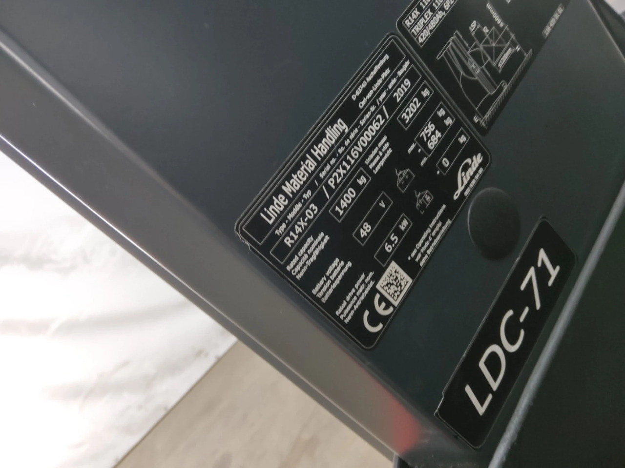 Linde R14X-03 - Reach truck: picture 5 Linde R14X-03 - Reach truck: picture 5