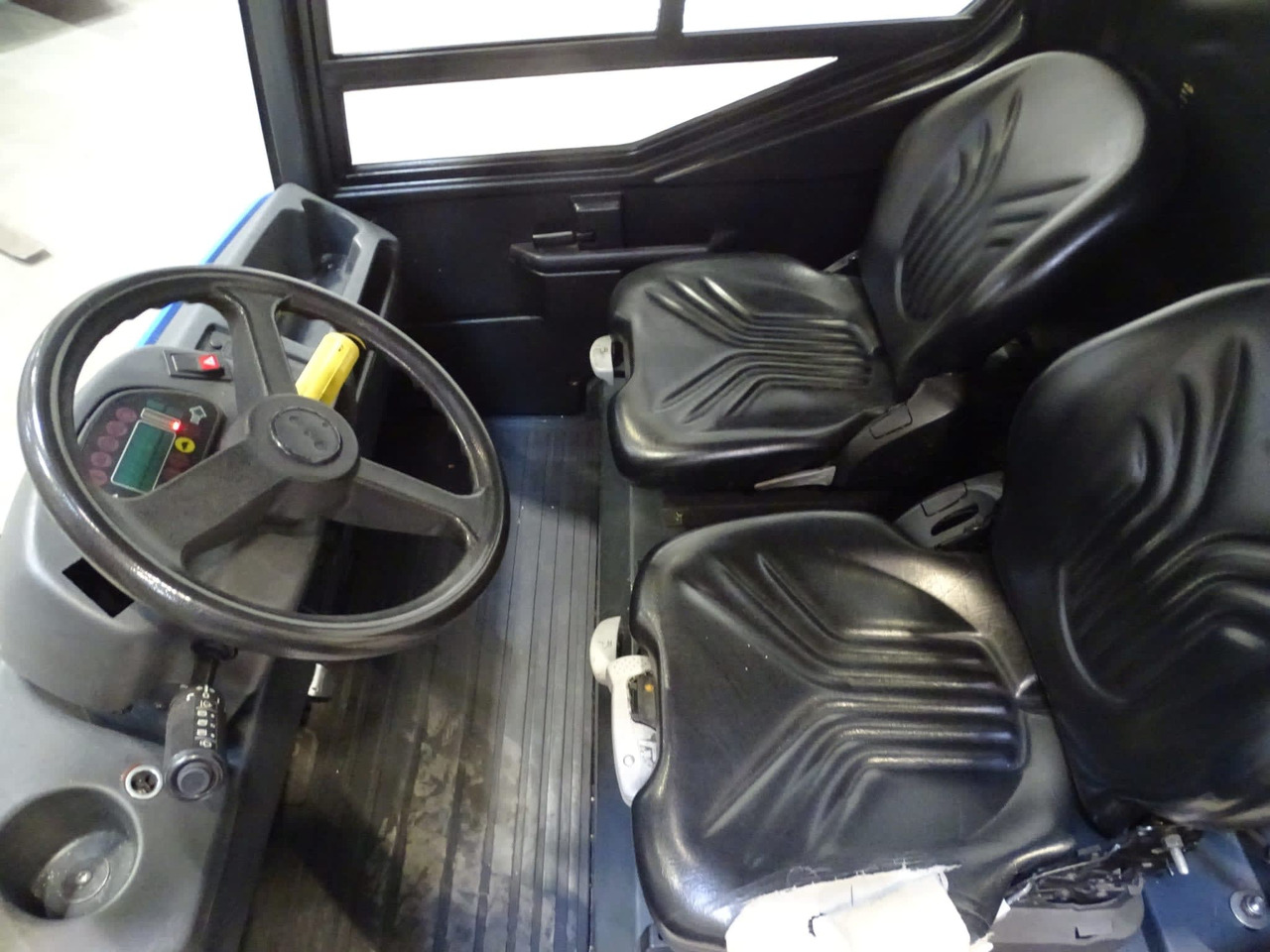 STILL R07-25 - Tow tractor: picture 3 STILL R07-25 - Tow tractor: picture 3