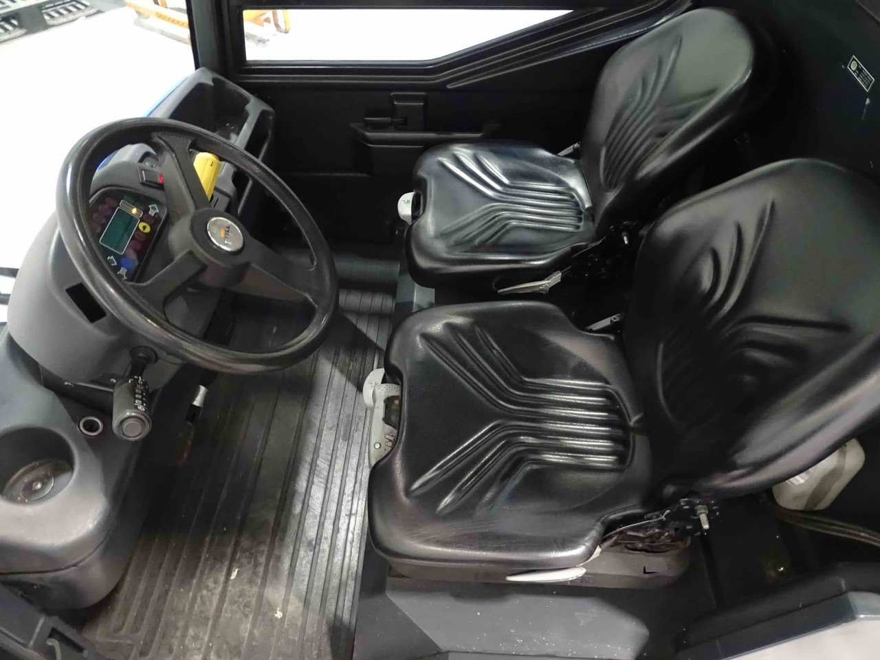 STILL R07-25 - Tow tractor: picture 3 STILL R07-25 - Tow tractor: picture 3